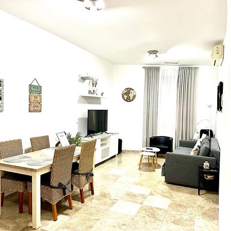 Apartamento Acogedor Y Moderno En Pleno Centro De Sevilla Con Parking Gratis Екстер'єр фото