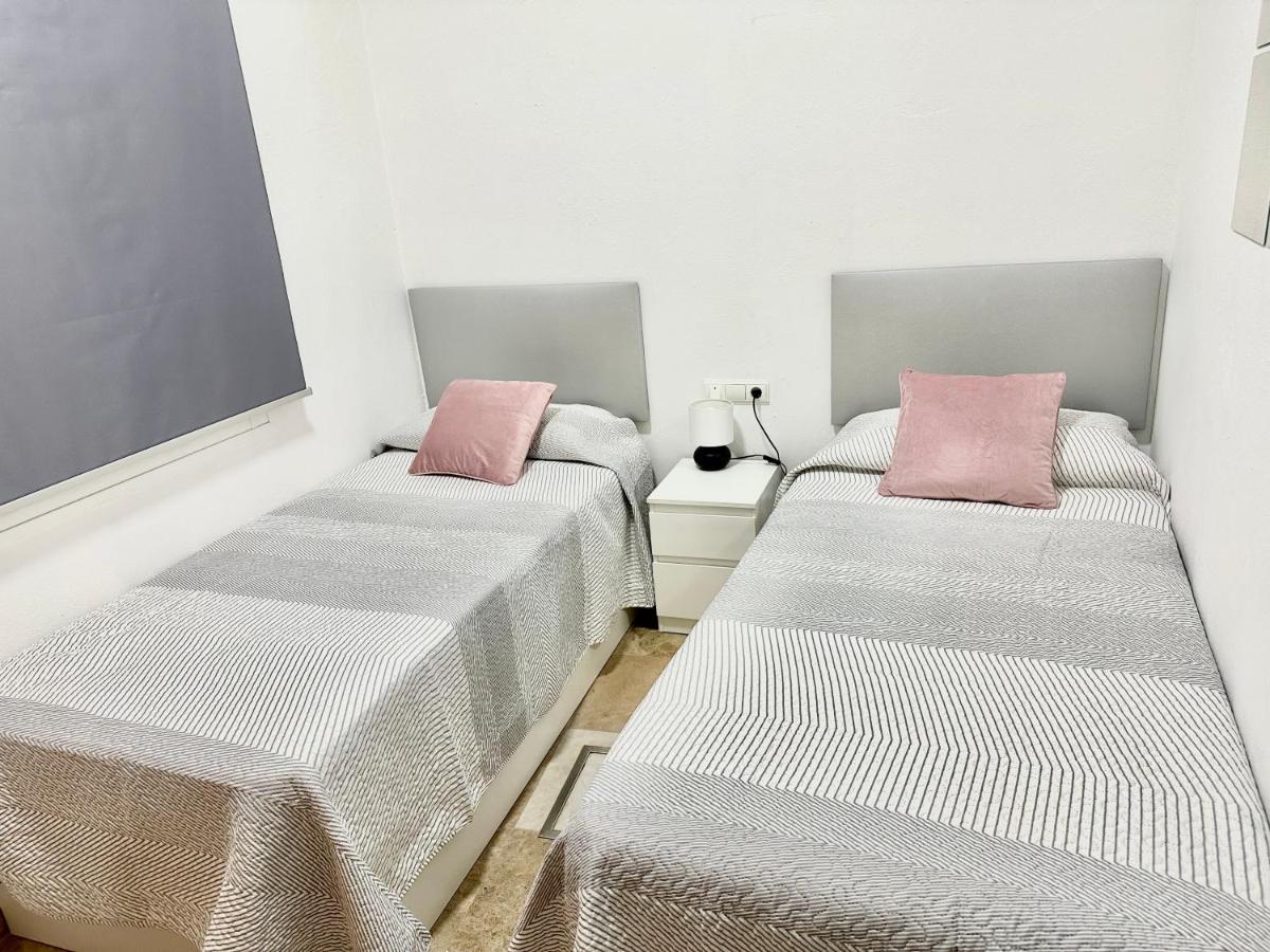 Apartamento Acogedor Y Moderno En Pleno Centro De Sevilla Con Parking Gratis Екстер'єр фото