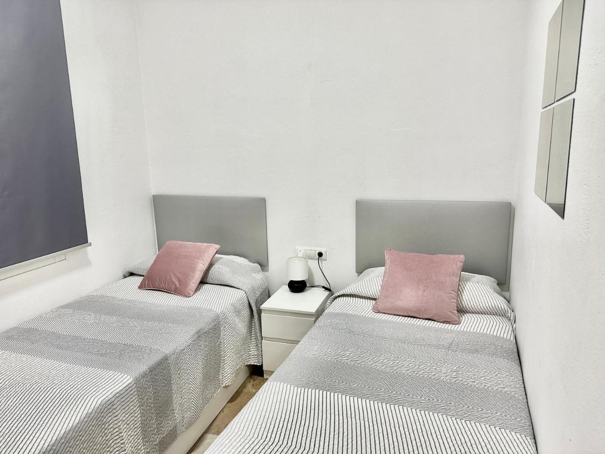 Apartamento Acogedor Y Moderno En Pleno Centro De Sevilla Con Parking Gratis Екстер'єр фото