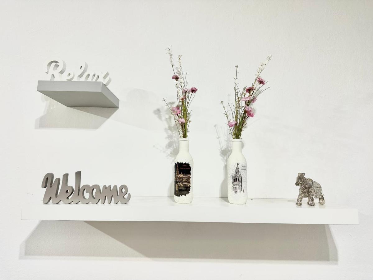 Apartamento Acogedor Y Moderno En Pleno Centro De Sevilla Con Parking Gratis Екстер'єр фото