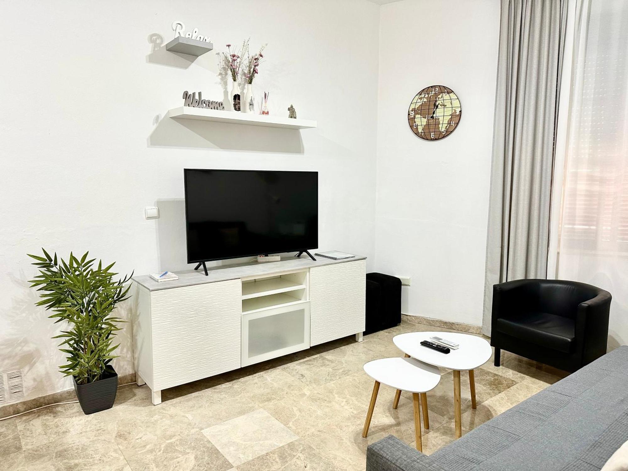 Apartamento Acogedor Y Moderno En Pleno Centro De Sevilla Con Parking Gratis Екстер'єр фото